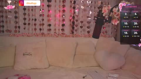 Alisarogs online show from February 21, 2025, 9:54 pm