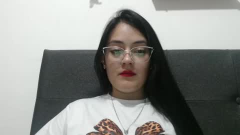 alisha_9997 online show from October 27, 2025, 1:09 am
