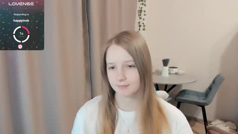 Alya online show from October 27, 2025, 5:44 am