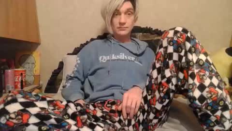 Alisha online show from April 9, 2026, 2:33 am