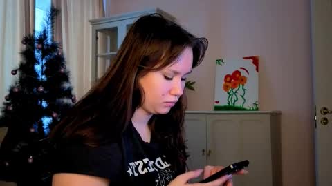 Alisia online show from January 14, 2026, 7:25 am