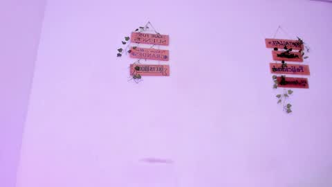 Alisia online show from February 20, 2026, 3:25 am