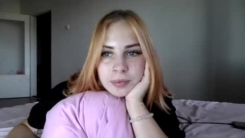 Snapshot of alismoona chatting on September 19, 2025, 2:29 pm Alisa online show from September 19, 2025, 2:29 pm