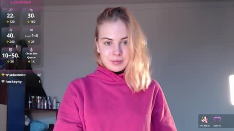 Snapshot of alismoona chatting on November 26, 2025, 8:26 am Alisa online show from November 26, 2025, 8:26 am