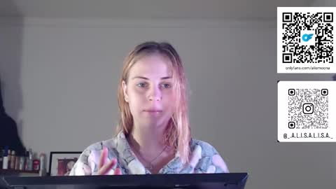 Snapshot of alismoona chatting on December 15, 2025, 10:03 pm Alisa online show from December 15, 2025, 10:03 pm