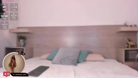 Snapshot of alison222_ chatting on March 3, 2025, 7:49 pm A L I S O N  online show from March 3, 2025, 7:49 pm