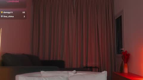 Snapshot of alison_miller9 chatting on December 14, 2025, 11:04 am Alison online show from December 14, 2025, 11:04 am