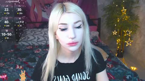 Snapshot of alison_moonlight chatting on December 29, 2024, 10:47 pm Alison online show from December 29, 2024, 10:47 pm