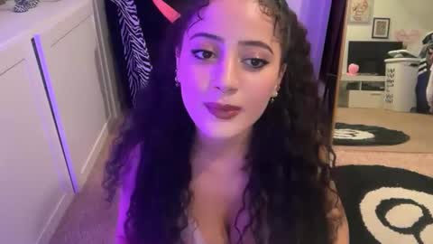 alissajaede online show from October 1, 2025, 1:00 am