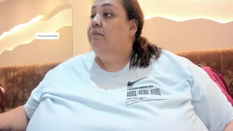 Alisson online show from April 15, 2026, 11:39 am