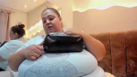 Snapshot of alisson_am chatting on June 25, 2026, 11:26 am Alisson online show from June 25, 2026, 11:26 am