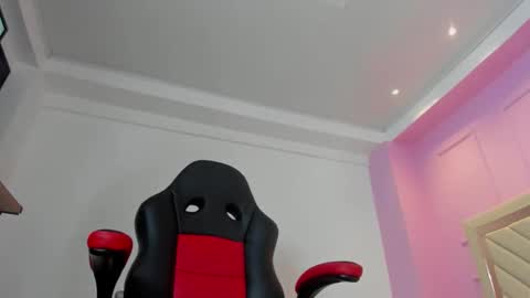 ALISSON online show from November 25, 2025, 12:16 pm