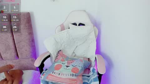 Alisson online show from May 8, 2026, 11:21 pm