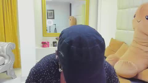 Snapshot of alisson_morrist chatting on December 17, 2024, 7:40 am alisson_morrist online show from December 17, 2024, 7:40 am