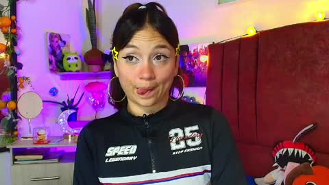 Alisson IG alisson zafiro27 online show from April 9, 2026, 6:19 am