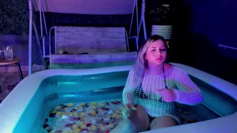 Alisson Joness online show from October 11, 2025, 12:15 pm