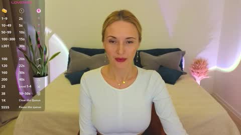 alisssarose online show from December 22, 2025, 8:39 pm