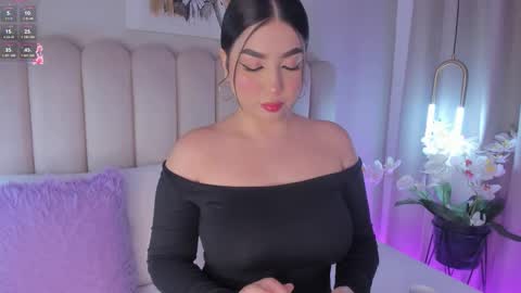 TATIS  online show from November 4, 2025, 1:38 am