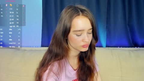 Alivia online show from April 16, 2026, 8:26 am