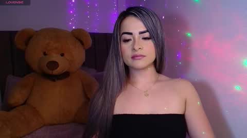  Alix  online show from November 22, 2025, 12:31 am