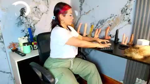 Alix online show from February 8, 2026, 9:51 pm