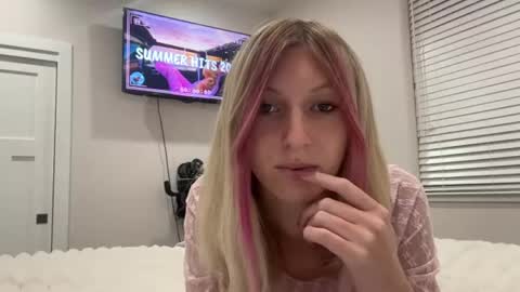 alixrose2008 online show from July 25, 2026, 4:21 am