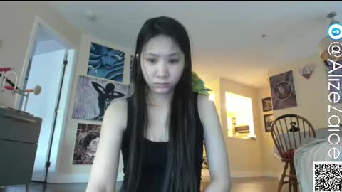 Alize Zaide online show from May 19, 2026, 7:42 pm