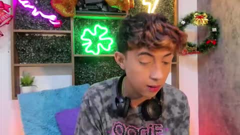 Allen online show from November 22, 2025, 3:38 am