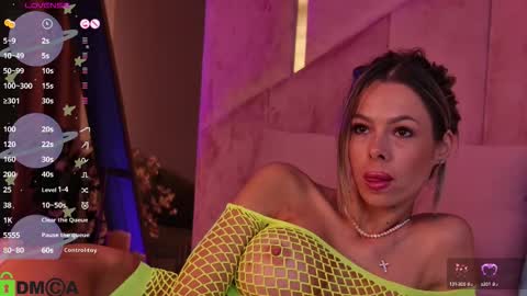 Allena online show from September 9, 2025, 7:24 pm