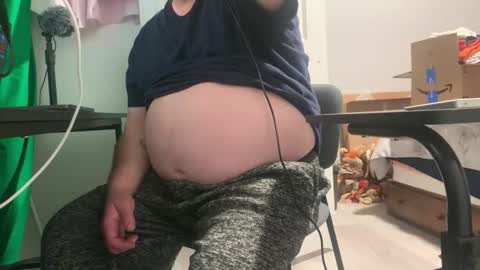 Allergictolove online show from October 22, 2025, 10:42 pm