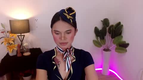 allhailyourmajesty online show from December 11, 2024, 2:52 am