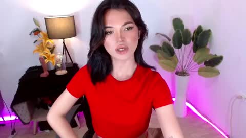 allhailyourmajesty online show from December 25, 2024, 11:54 am