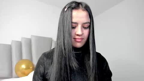 Snapshot of alli_cooper chatting on February 18, 2025, 12:15 am Ali online show from February 18, 2025, 12:15 am