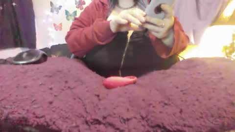 Alli Kat online show from December 22, 2024, 11:44 am