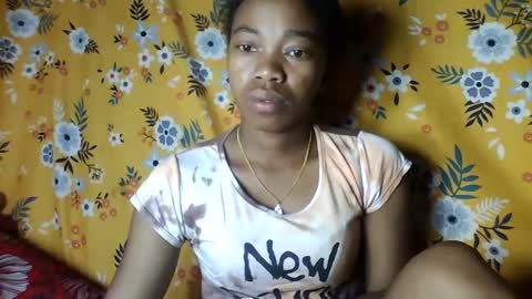 Snapshot of alliciax632770q chatting on February 4, 2026, 12:49 am alliciax632770q online show from February 4, 2026, 12:49 am