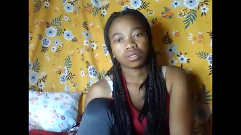 Snapshot of alliciax632770q chatting on February 27, 2026, 12:32 am alliciax632770q online show from February 27, 2026, 12:32 am