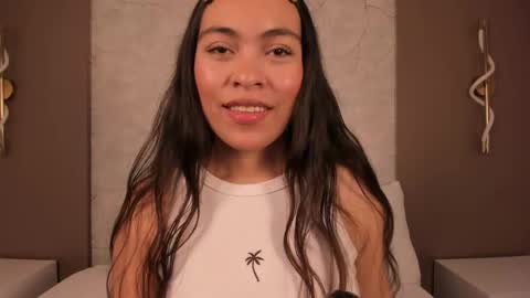 Snapshot of allie_bruce chatting on February 12, 2026, 2:39 am A L L I E online show from February 12, 2026, 2:39 am