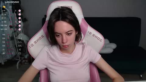 alice online show from October 25, 2025, 1:02 am