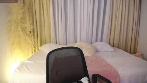 Allie  online show from May 14, 2026, 4:03 pm