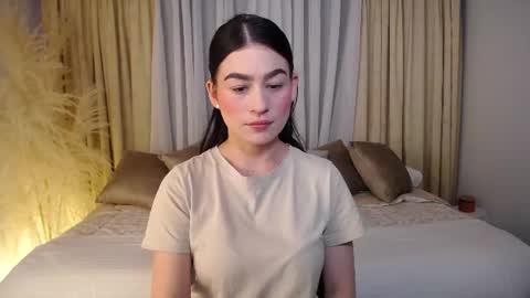 Allie  online show from June 16, 2026, 9:17 pm