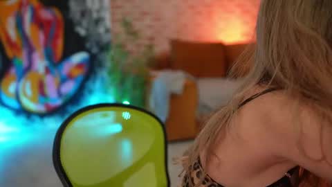 Allie online show from February 26, 2025, 12:36 pm