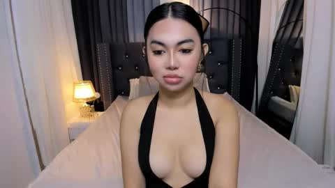 Snapshot of allison_maive chatting on September 15, 2025, 8:14 am Allison online show from September 15, 2025, 8:14 am