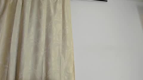 Snapshot of allisonjustingb chatting on February 27, 2025, 2:32 am AllisonJustin online show from February 27, 2025, 2:32 am