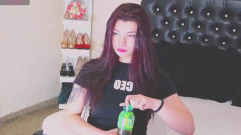 Snapshot of allisonn223 chatting on February 26, 2026, 1:21 pm Deea online show from February 26, 2026, 1:21 pm