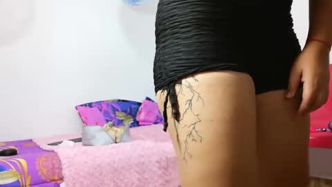 allisonnjones online show from November 24, 2025, 8:52 pm