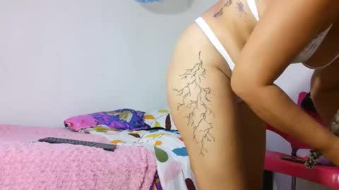 allisonnjones online show from December 1, 2025, 2:16 am