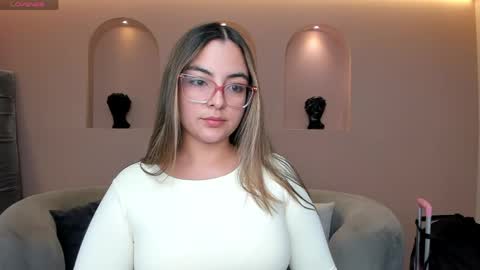 Snapshot of allisonrogersx chatting on May 30, 2026, 7:11 pm Allison Rogers online show from May 30, 2026, 7:11 pm