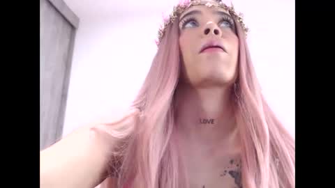 Salome  online show from April 26, 2026, 6:22 am