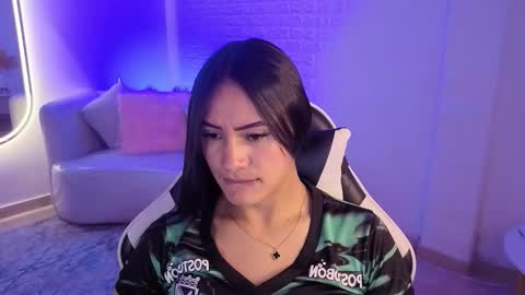 Allisson online show from December 18, 2025, 4:29 am