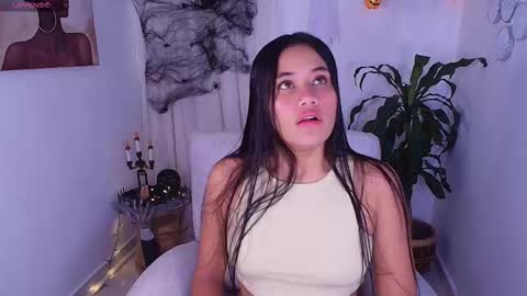 Snapshot of allisxxnn_fox chatting on October 14, 2025, 12:50 pm Allisxn Fox online show from October 14, 2025, 12:50 pm